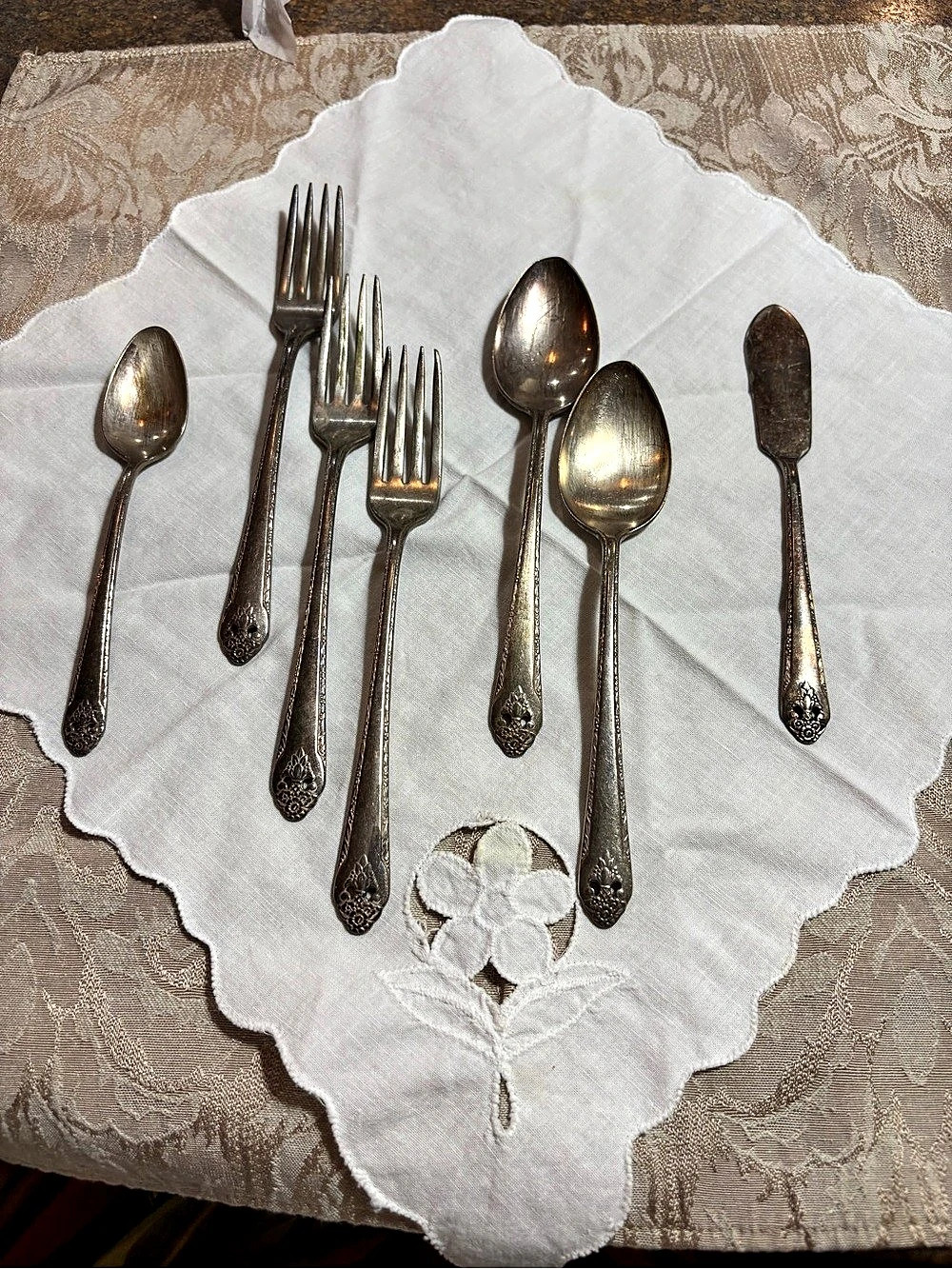 Holmes & Edwards Mixed Flatware Forks Tablespoons & More 7 Pcs Lovely Lady